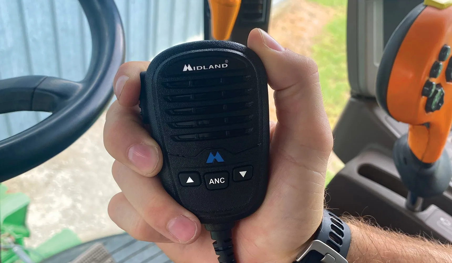 MXT115AGVP3 MicroMobile® Farm Tractor Bundle
