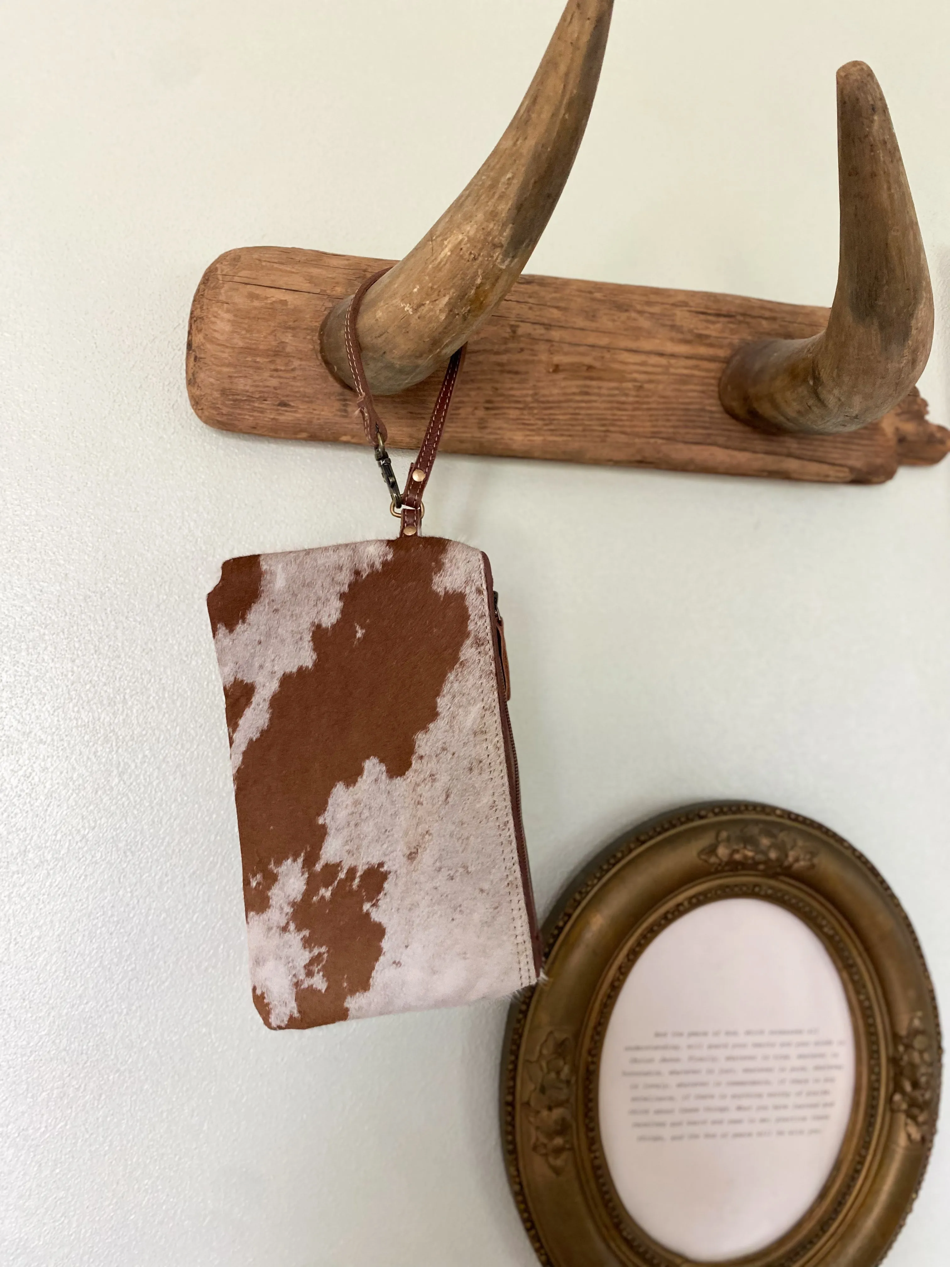 Radley cowhide [medium] clutch