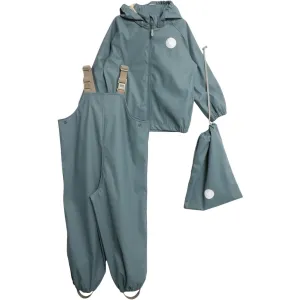 Rainwear Charlie - stormy weather
