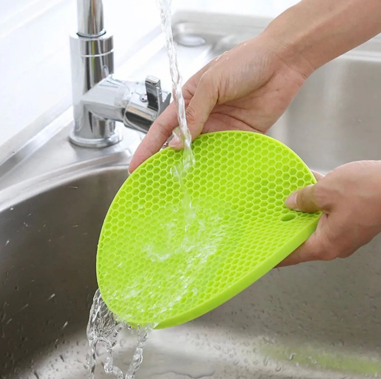 Round Honey Comb Silicon Placement Anti Scalding Non-Slip Pad, Insulation Pot Pad, Table Mat Bowl Cup Pads, Mat Drink Coaster